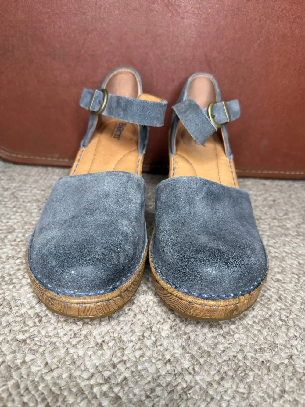 NWOT Born Nellie leather wedges